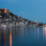 Shaula 1 By Guide * Šibenik