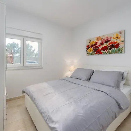 Shaula 1 By Guide Villa Šibenik