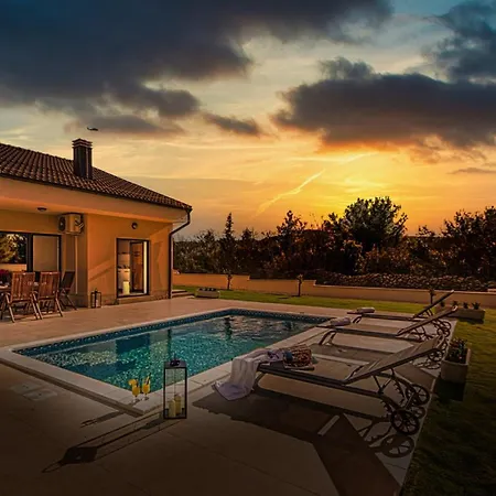 Villa Shaula 1 By Guide Šibenik