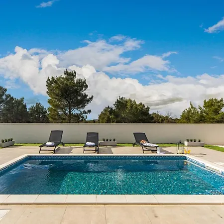 Shaula 1 By Guide Villa Šibenik