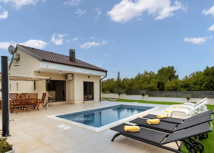 别墅 Shaula 1 By Guide