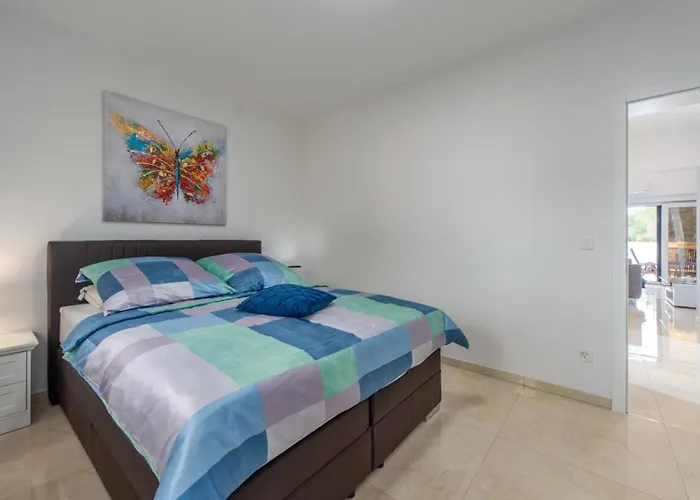 Shaula 1 By Guide 别墅 *